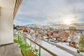 Sentral liten leilighet med fin utsikt og parkering